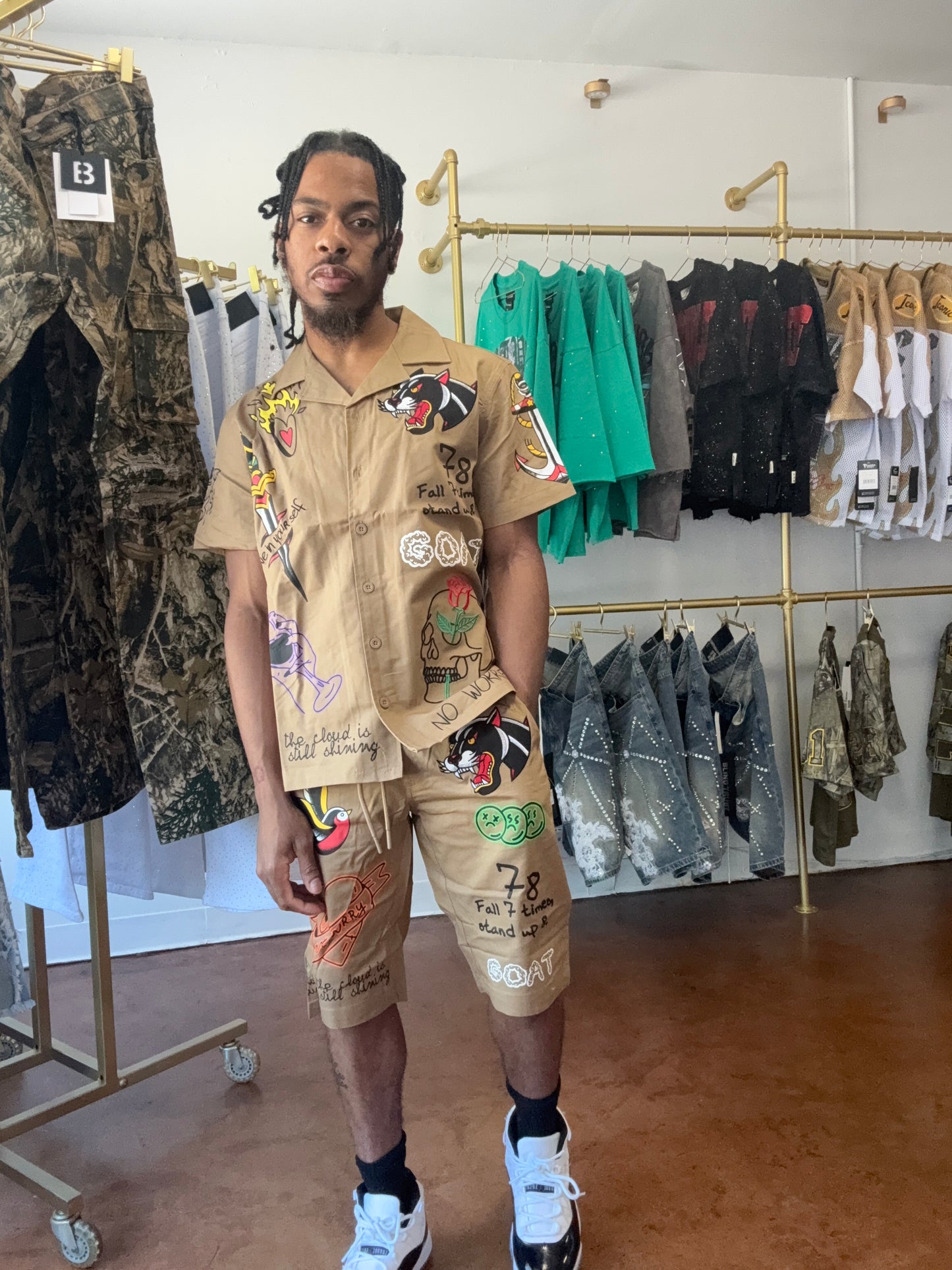 Khaki tattoo set